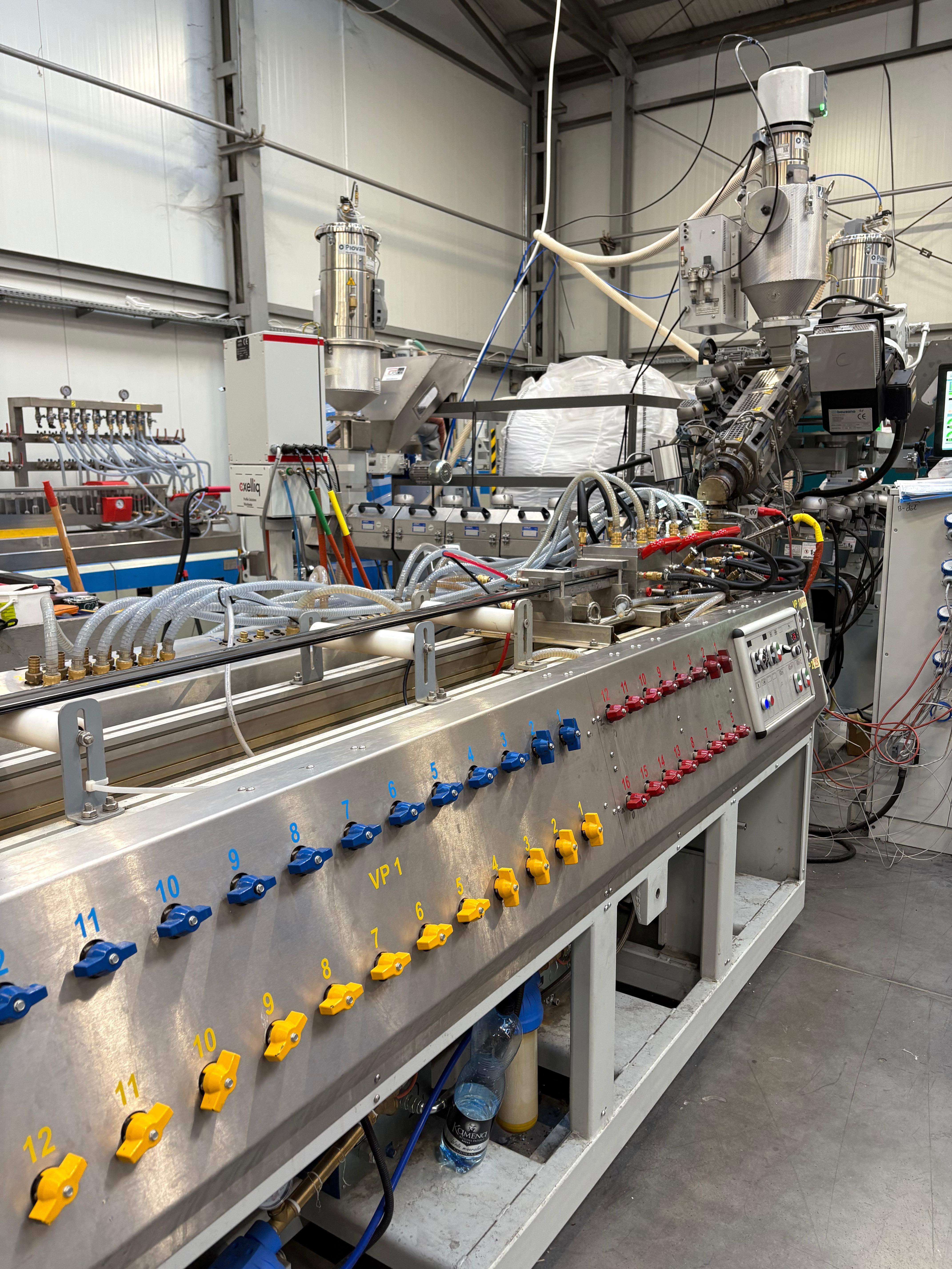 Triple extrusion, polycarbonate, Liderpool